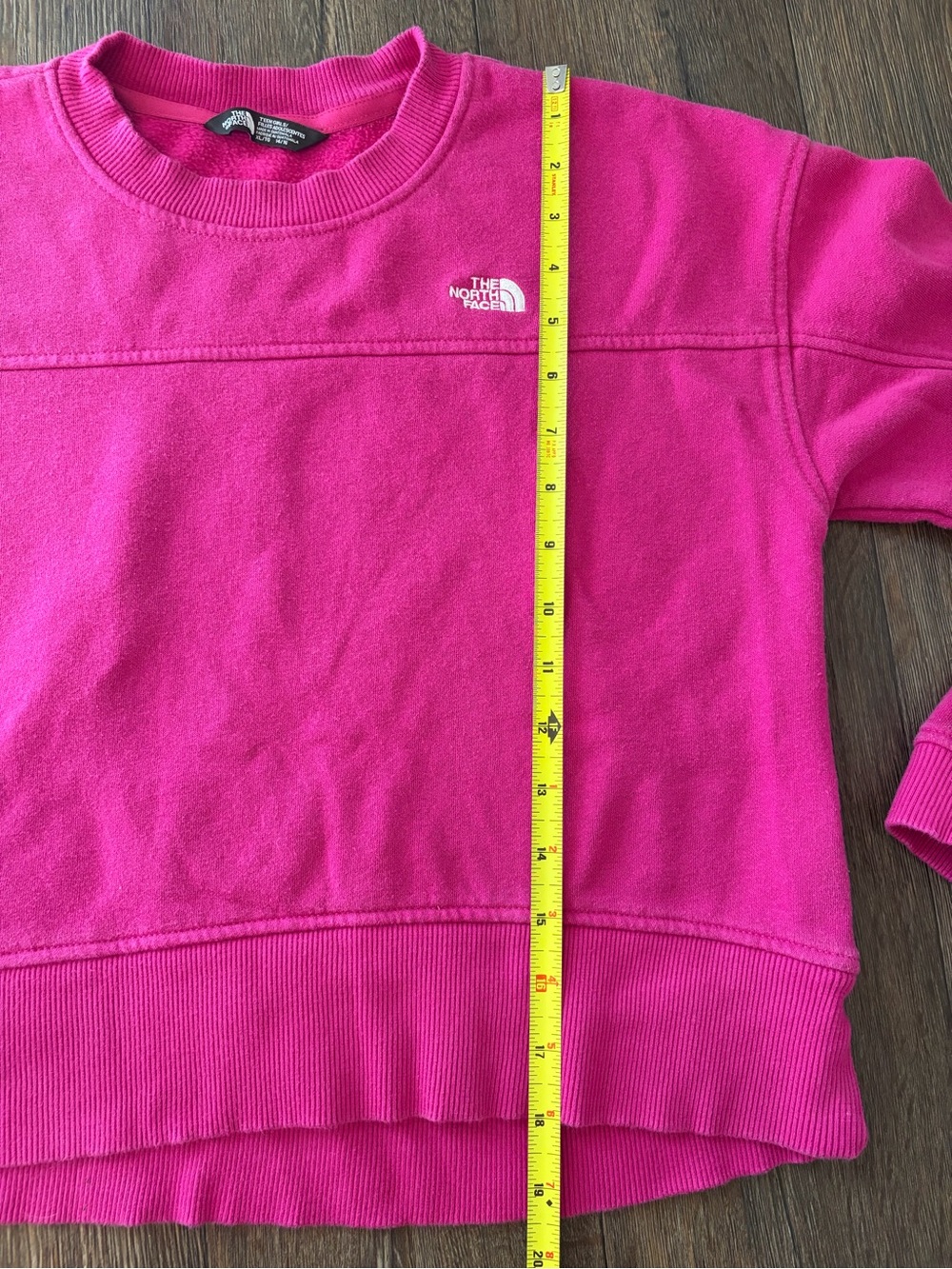 The North Face Youth Girls Camp Crew Fuschia Pink Sweatshirt Size XL 14-16 - Picture 4 of 8